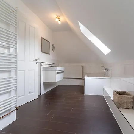 Weisse Haus Weisse Haus * 圣彼得奥尔丁